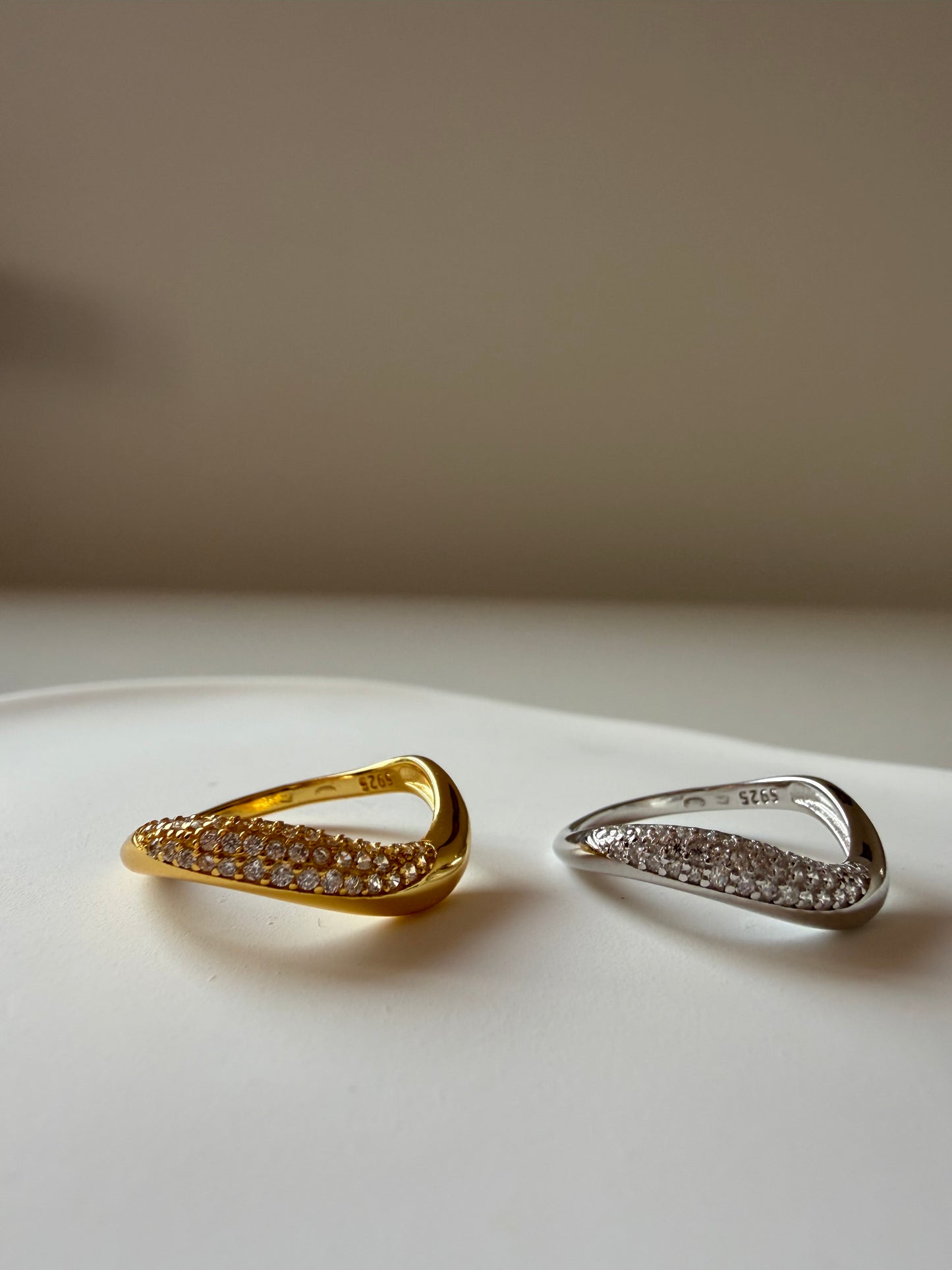 Inel Sparkling Waves din Argint 925