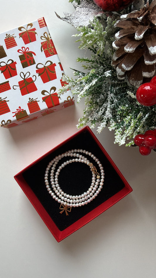 Colier cu perle de cultură și pandativ fundita din Aur 14k