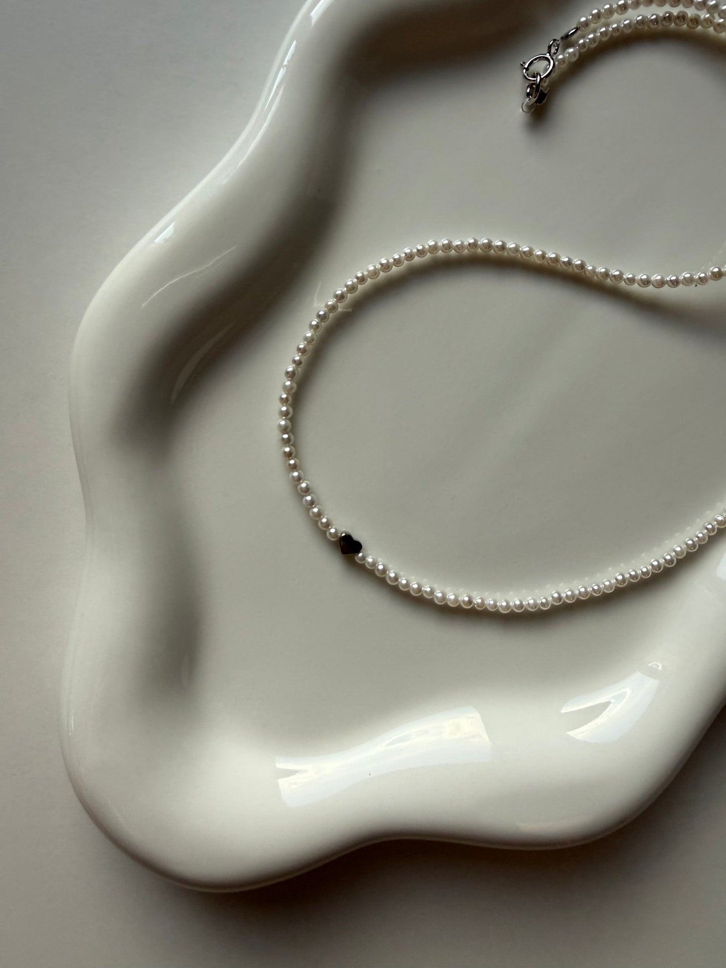 Colier cu perle si pandativ inimioara din Argint 925