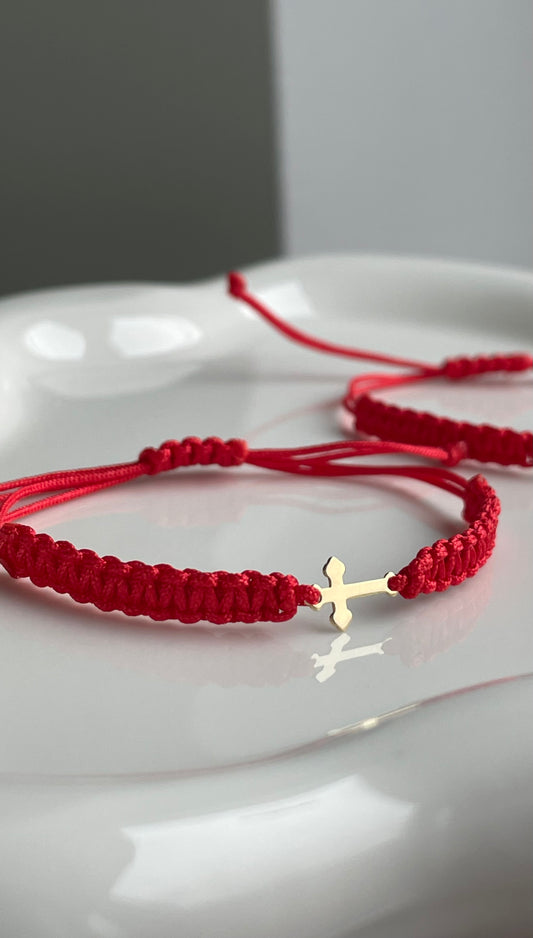 Bratara cu snur si cruciulita de aur 14k