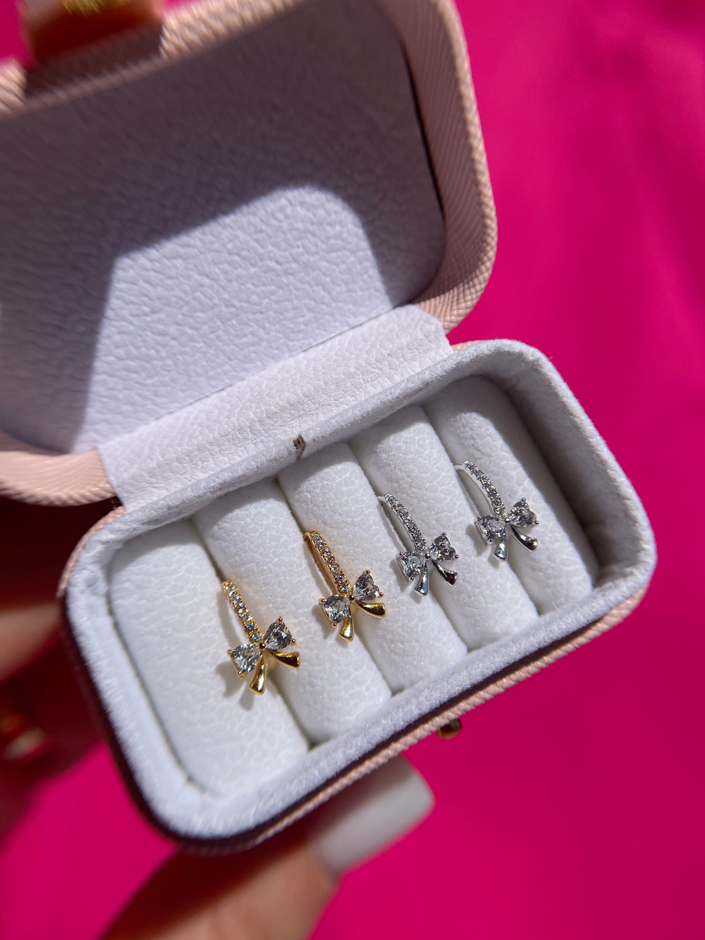 Cercei Huggies cu fundita din Argint 925